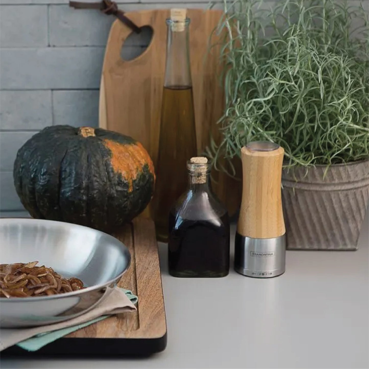 Tramontina Salt and Pepper Mill - 61652000