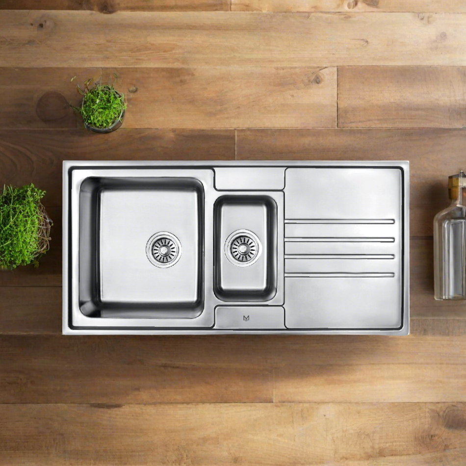 Mcoco Kitchen Sink Bowl 1&1/2 Right & Left Side With Drain Board, Dimension 39x20 Inches Stainless Steel - HB7903