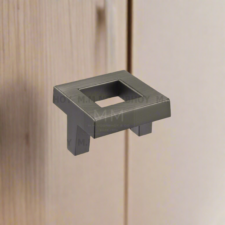 Richelieu Metal Cabinet Knob (1.5 INCH - 38MM) Antique Nickel, Brushed Nickel and Oil Rubbed Bronze Finish Each - RHCB