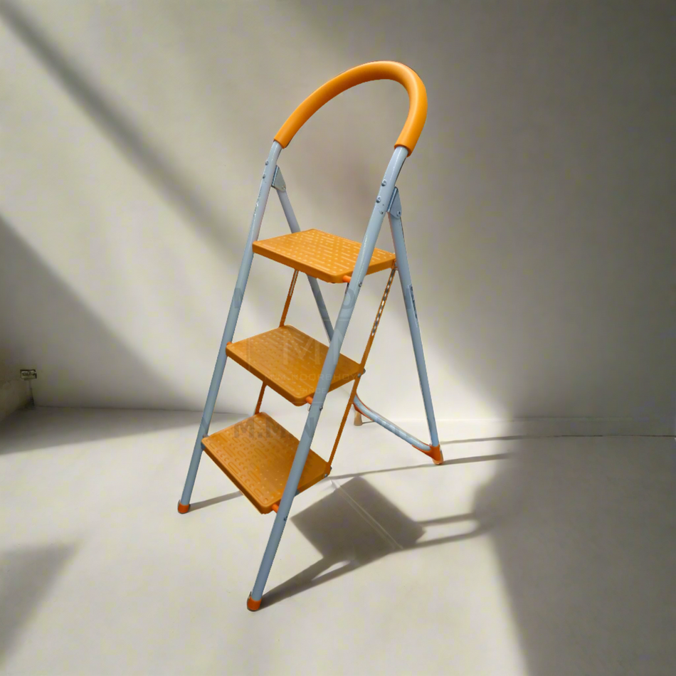 Mcoco Ladder 02 Steps & 3 Steps Size 39.5X53.5X82cm & 39.5X71X108.5cm In Assorted Colours - PT2160D