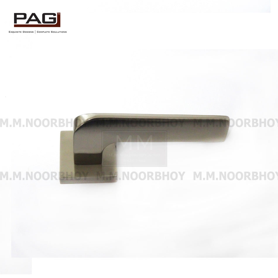 Pag Main Door Lever Handle With Key Holes ,Brass Antique Bronze & Chrome + Satin Finish - G95132